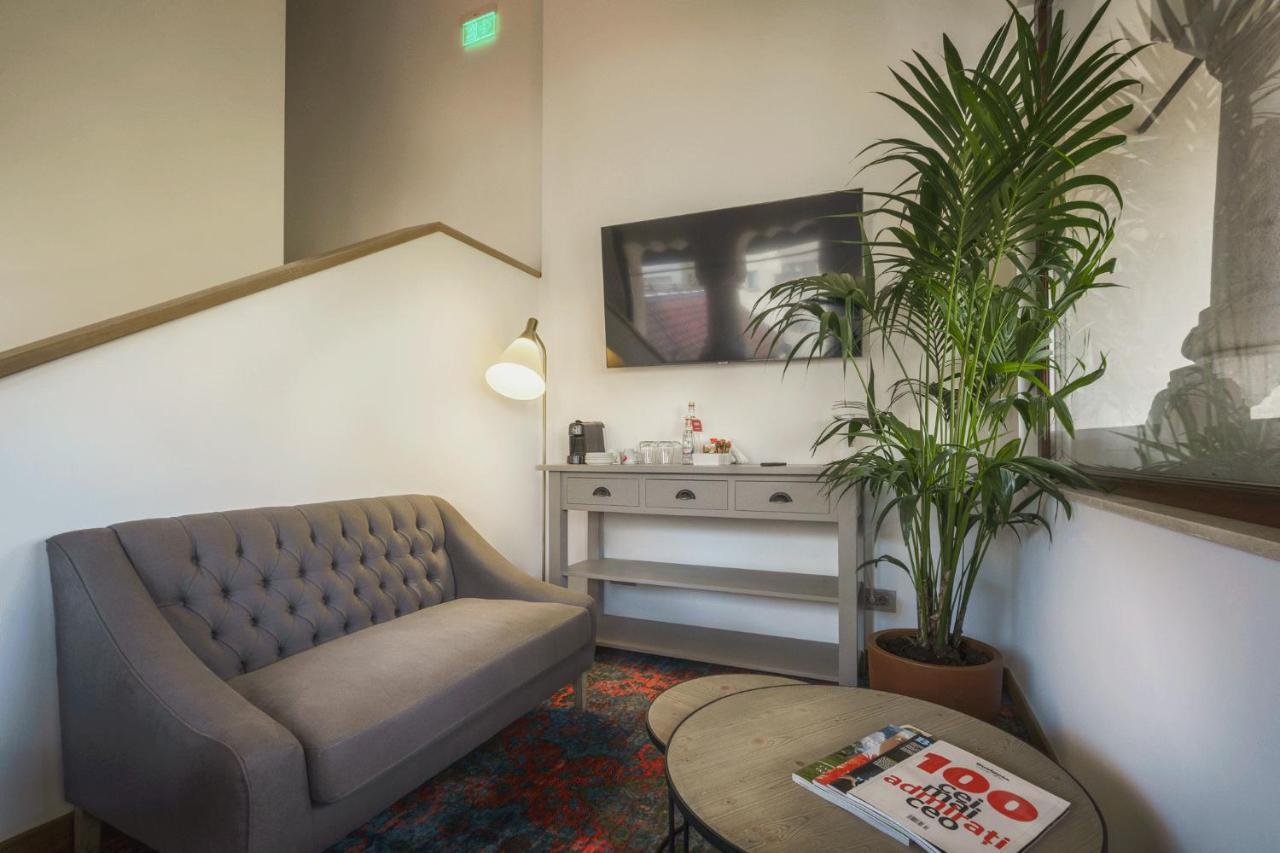 Отель La Boheme Boutique Casa Soare Бухарест Экстерьер фото