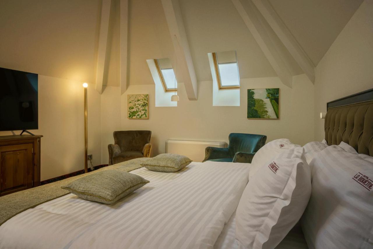 Отель La Boheme Boutique Casa Soare Бухарест Экстерьер фото